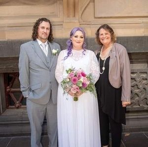 Meet your Posher, Lesley